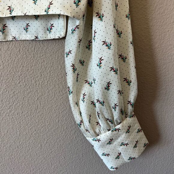 Zara Floral Print Cropped Keyhole Long Sleeve Top - Picture 2 of 7